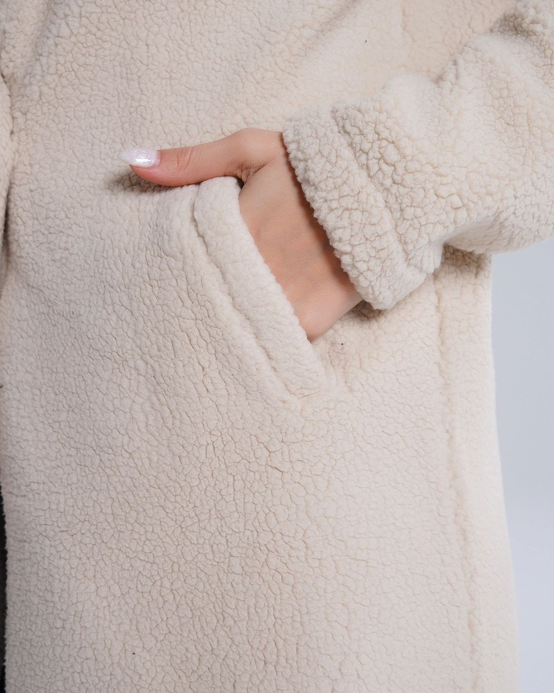 Kuzu Kumaş Kadın Kaban